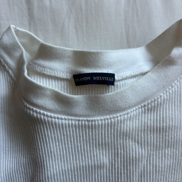 Brandy Melville ribbed white long sleeve tee - Picture 3 of 3